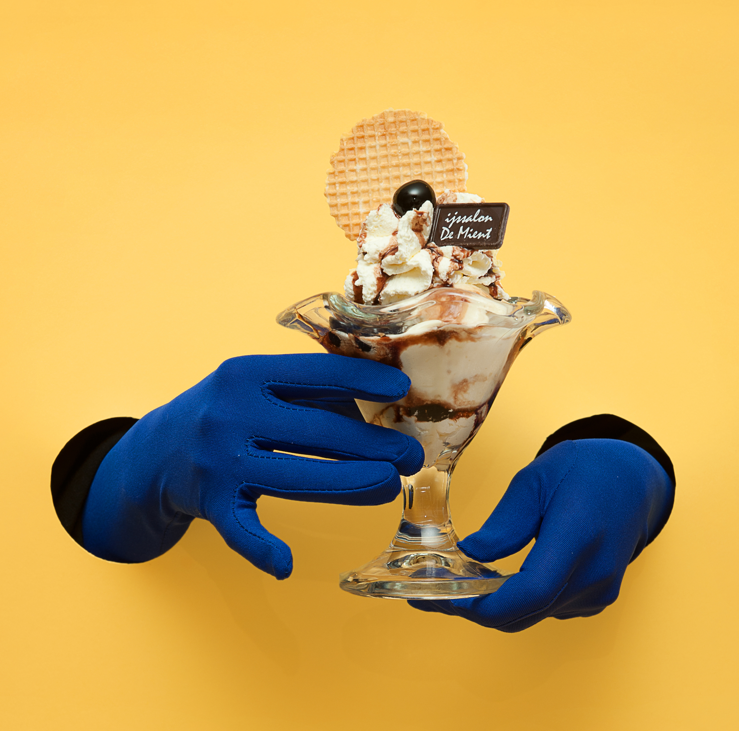 Ijscoupe bij Ijssalon de Mient